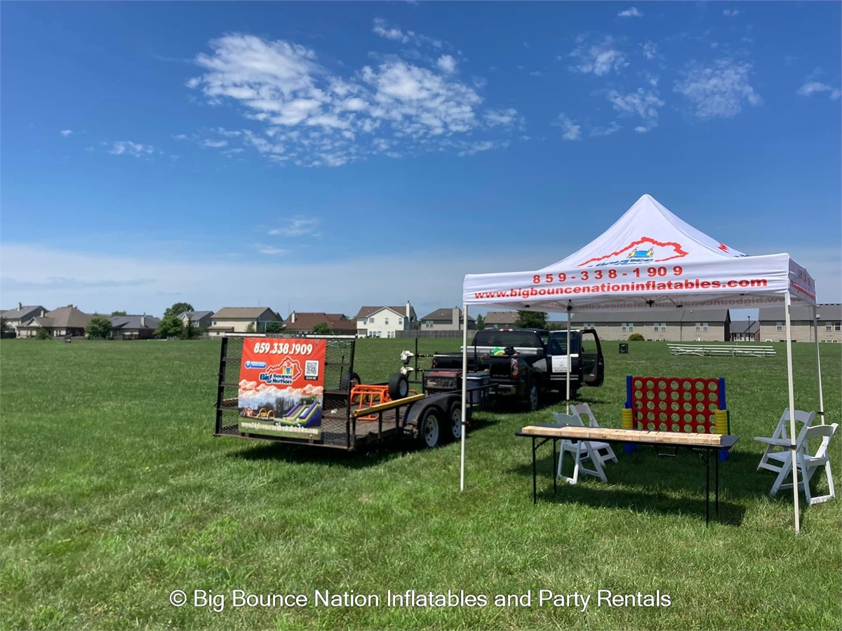Giant Connect 4 Best Hire service in Kentucky Big Bounce Nation
